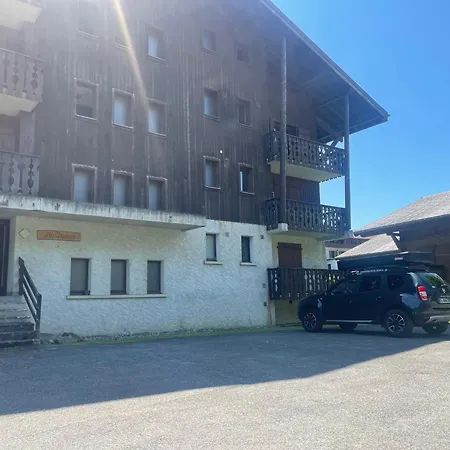 Apartment Cosy Proche Centre De Samoens, Balcon, Parking & Proche Ski-bus, Renove Avec Gout - Fr-1-624-159